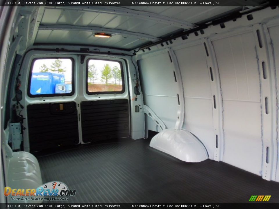 2013 GMC Savana Van 3500 Cargo Summit White / Medium Pewter Photo #18