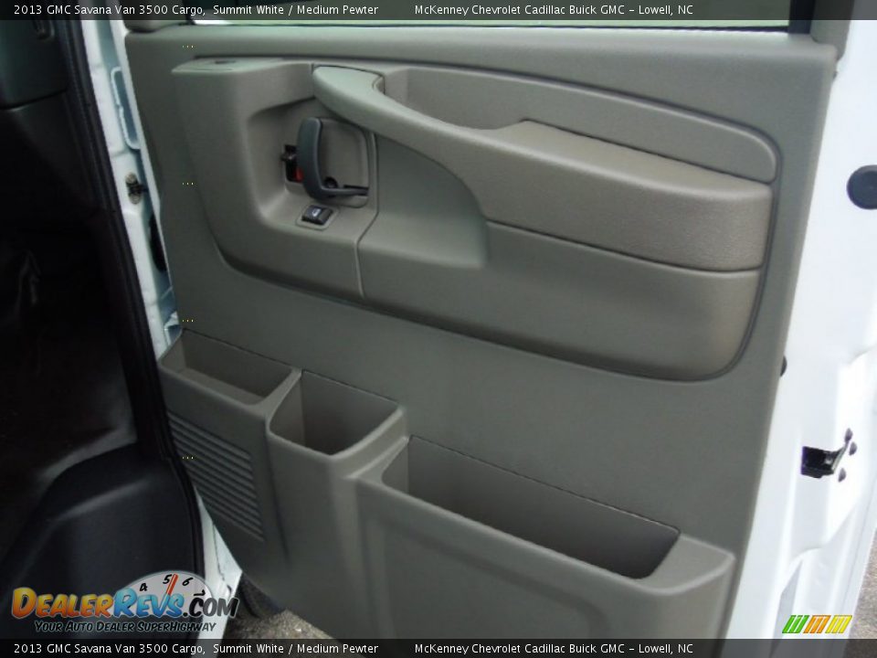 2013 GMC Savana Van 3500 Cargo Summit White / Medium Pewter Photo #22