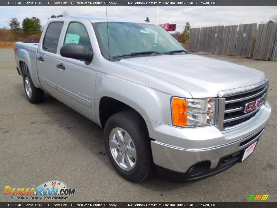 Front 3/4 View of 2013 GMC Sierra 1500 SLE Crew Cab Photo #2