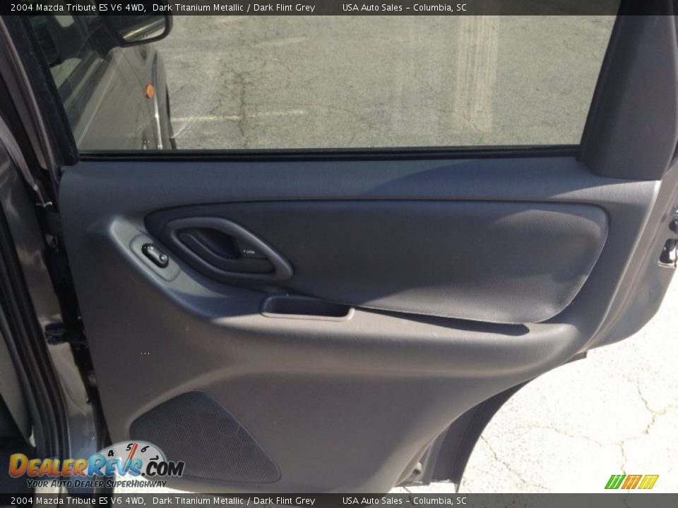 Door Panel of 2004 Mazda Tribute ES V6 4WD Photo #21