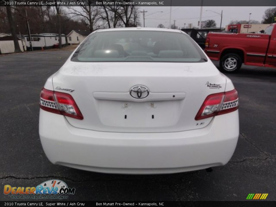 2010 Toyota Camry LE Super White / Ash Gray Photo #4