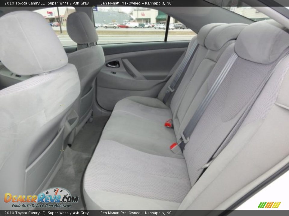 2010 Toyota Camry LE Super White / Ash Gray Photo #9