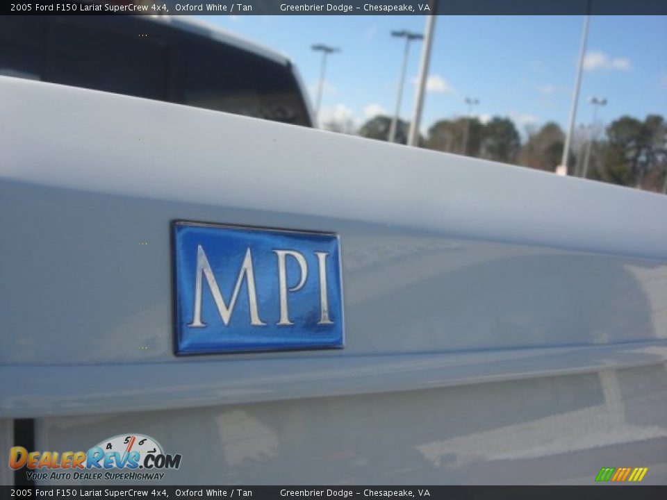 2005 Ford F150 Lariat SuperCrew 4x4 Oxford White / Tan Photo #20