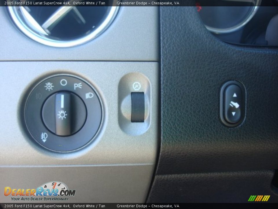 2005 Ford F150 Lariat SuperCrew 4x4 Oxford White / Tan Photo #23