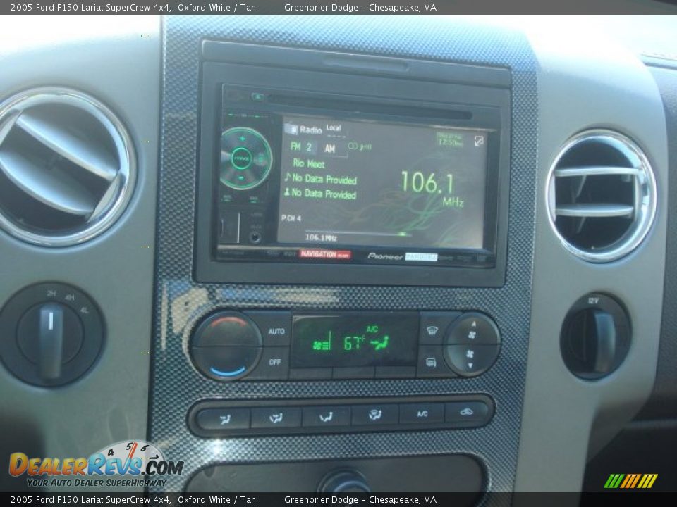 2005 Ford F150 Lariat SuperCrew 4x4 Oxford White / Tan Photo #25