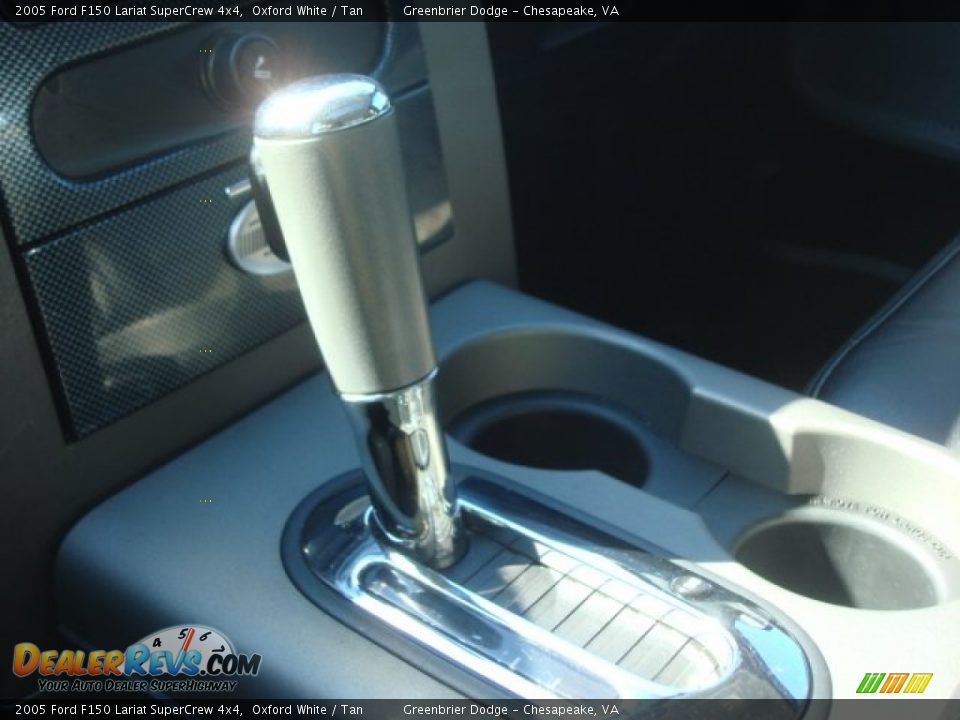 2005 Ford F150 Lariat SuperCrew 4x4 Oxford White / Tan Photo #26