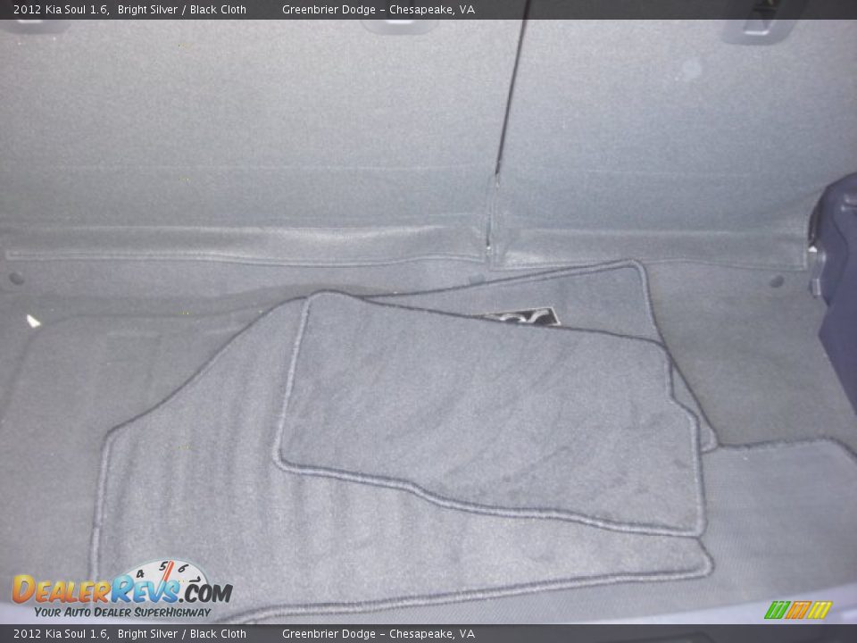 2012 Kia Soul 1.6 Bright Silver / Black Cloth Photo #11