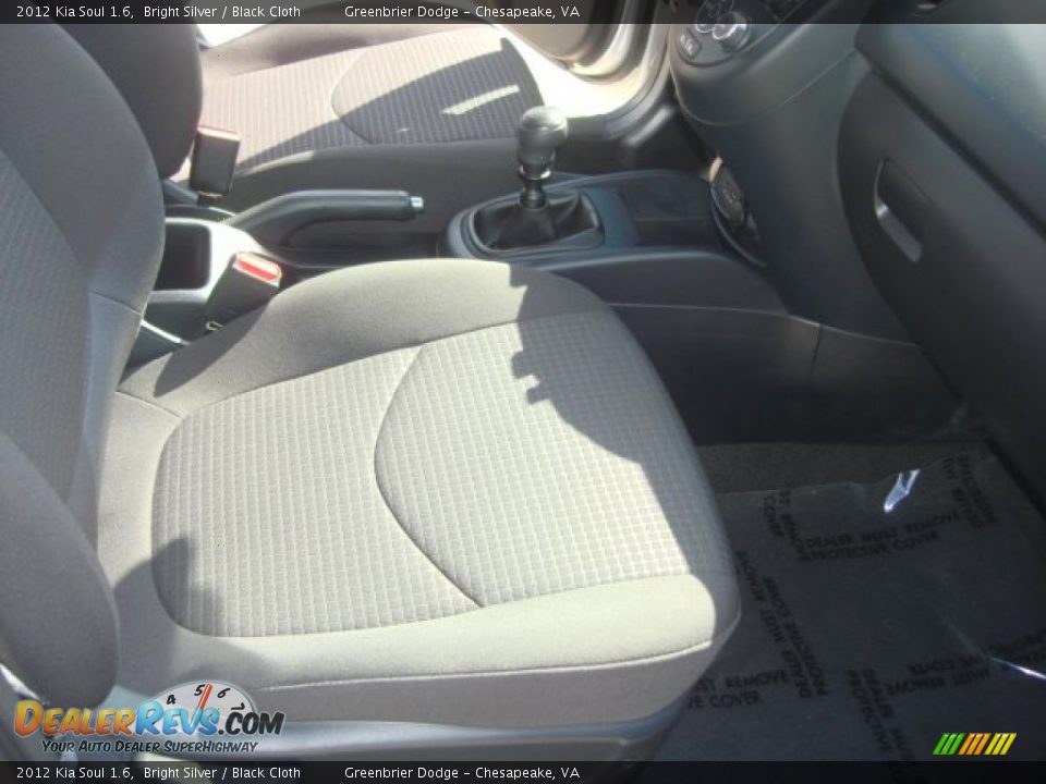 2012 Kia Soul 1.6 Bright Silver / Black Cloth Photo #13