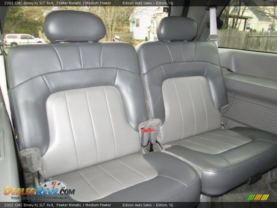 Rear Seat of 2002 GMC Envoy XL SLT 4x4 Photo #19