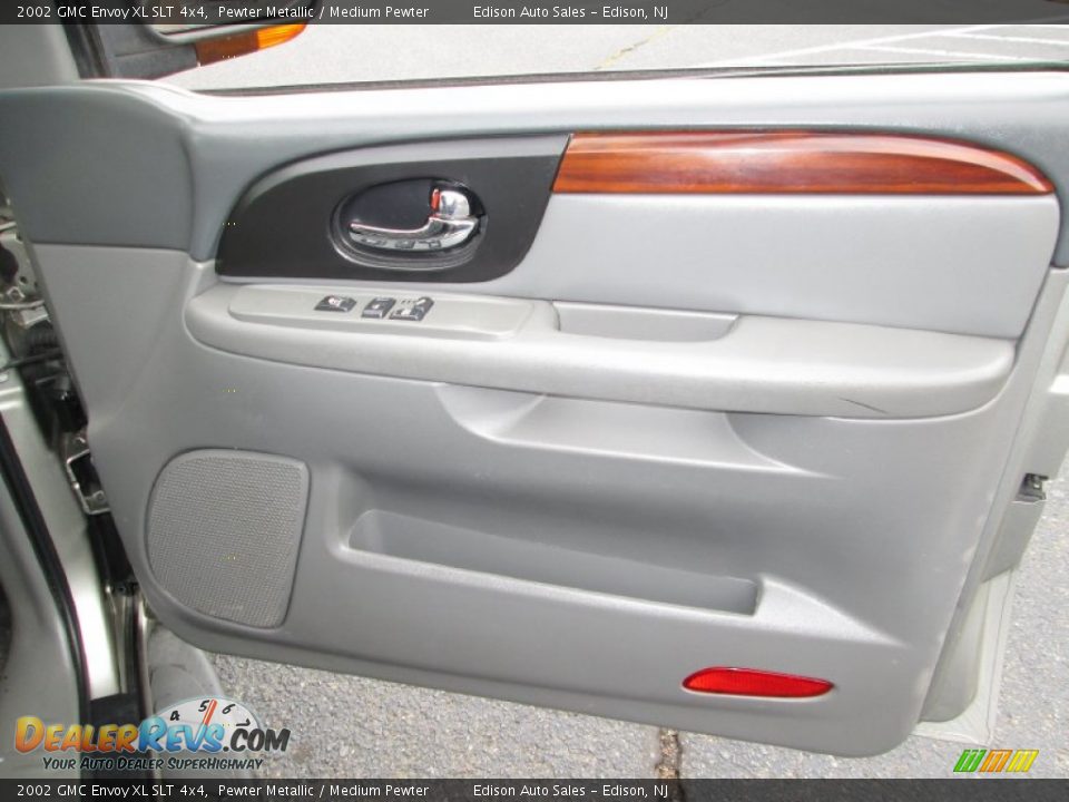 Door Panel of 2002 GMC Envoy XL SLT 4x4 Photo #30