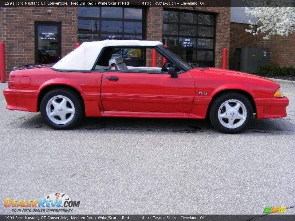 1991 Ford Mustang GT Convertible Medium Red / White/Scarlet Red Photo #2