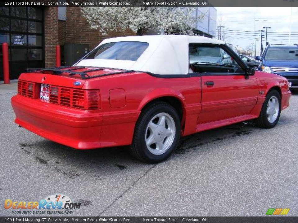 1991 Ford Mustang GT Convertible Medium Red / White/Scarlet Red Photo #3