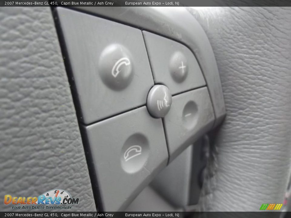 Controls of 2007 Mercedes-Benz GL 450 Photo #35