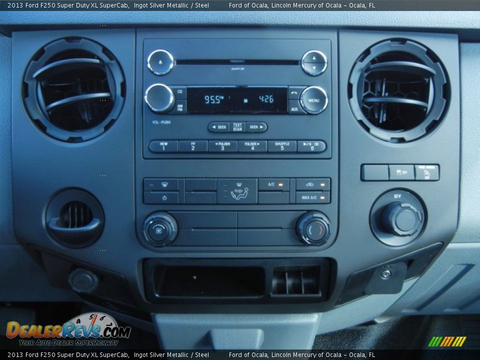 Controls of 2013 Ford F250 Super Duty XL SuperCab Photo #10