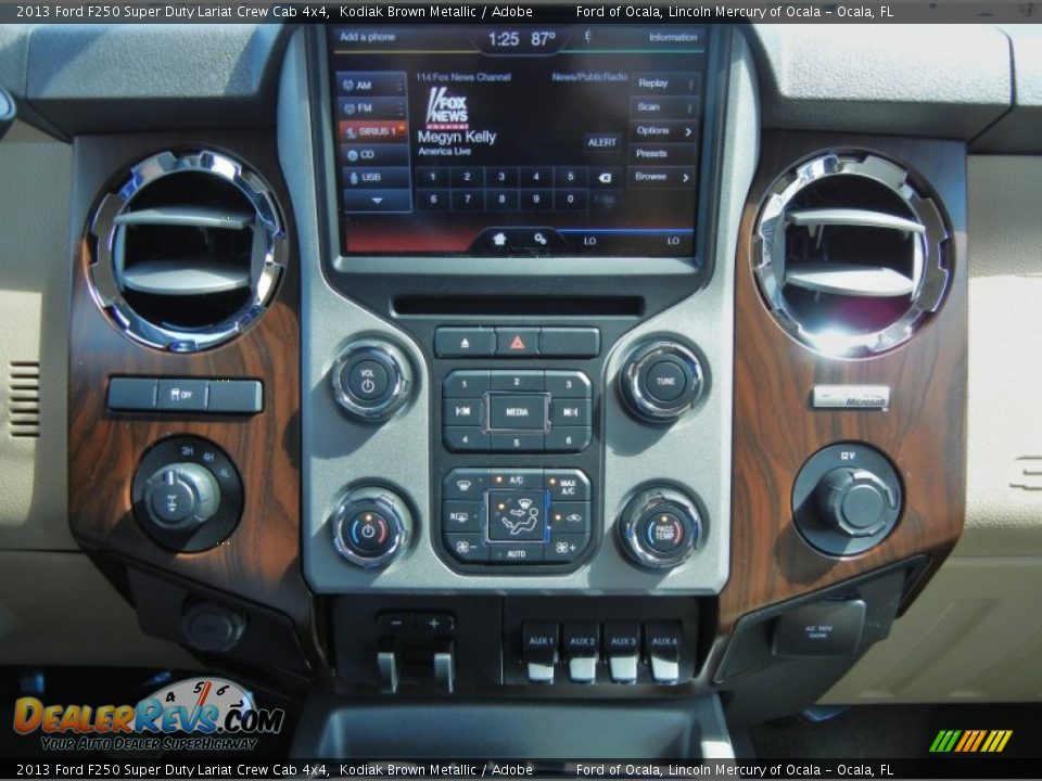 2013 Ford F250 Super Duty Lariat Crew Cab 4x4 Kodiak Brown Metallic / Adobe Photo #10