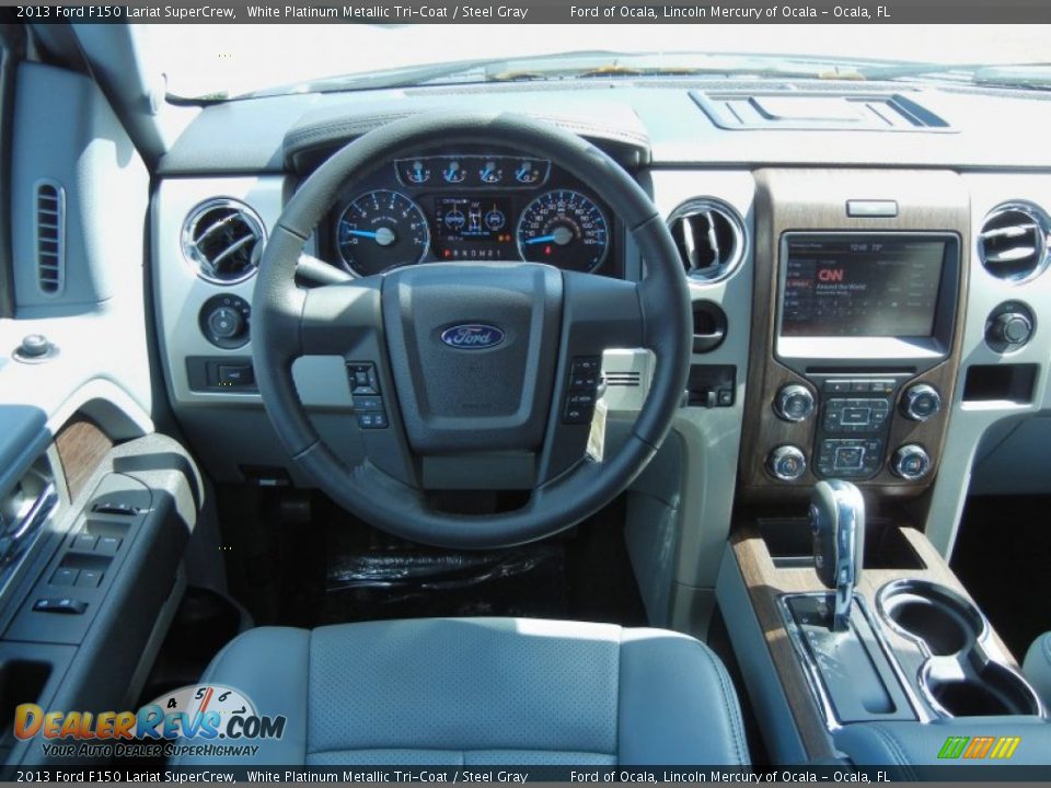 2013 Ford F150 Lariat SuperCrew White Platinum Metallic Tri-Coat / Steel Gray Photo #9