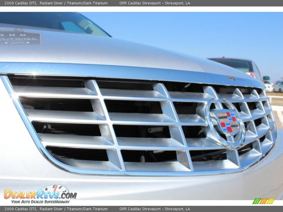 2009 Cadillac DTS Radiant Silver / Titanium/Dark Titanium Photo #10