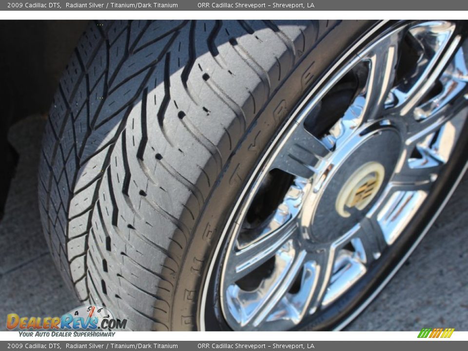 2009 Cadillac DTS Radiant Silver / Titanium/Dark Titanium Photo #12