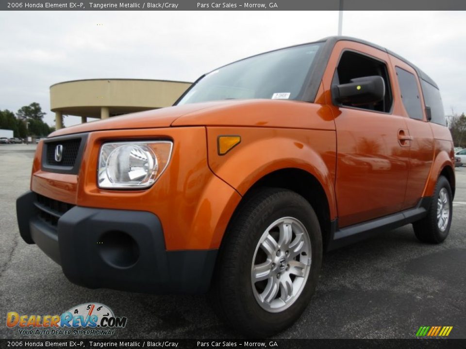 Front 3/4 View of 2006 Honda Element EX-P Photo #1
