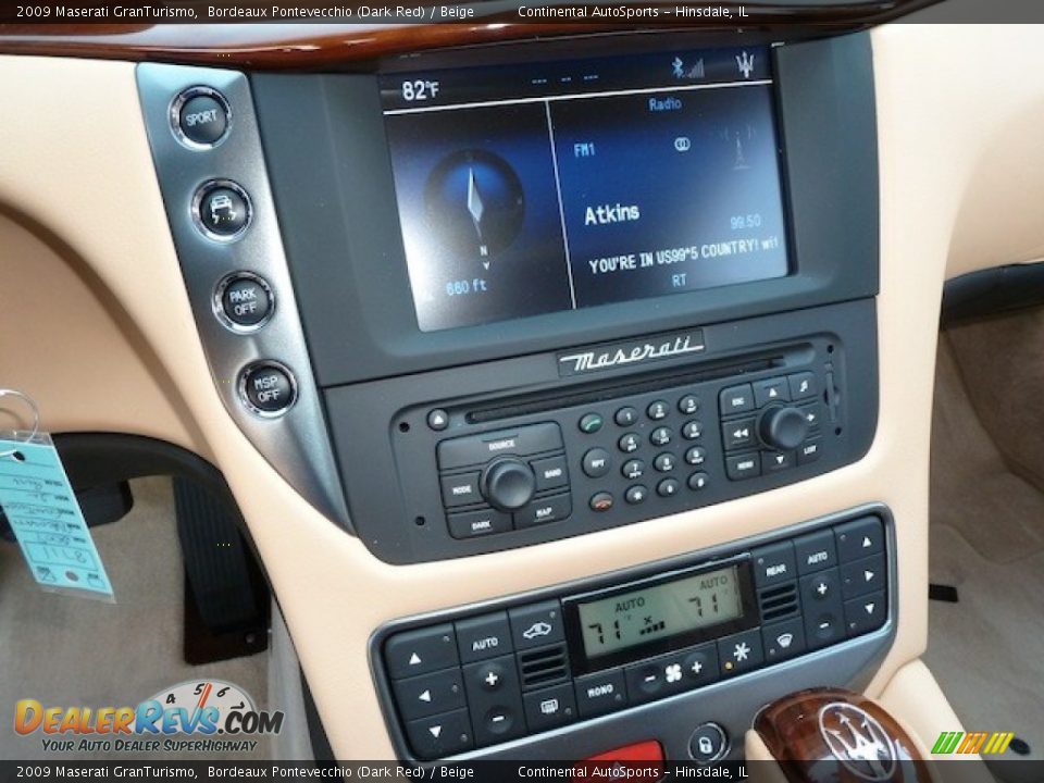 Controls of 2009 Maserati GranTurismo  Photo #20