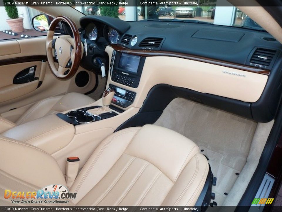 Dashboard of 2009 Maserati GranTurismo  Photo #26