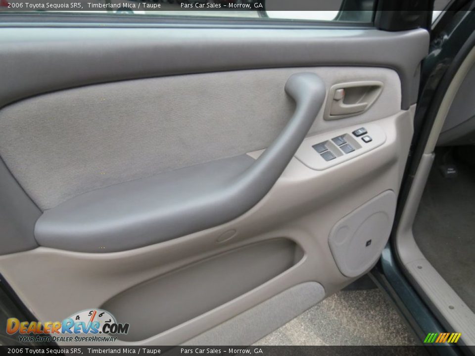 Door Panel of 2006 Toyota Sequoia SR5 Photo #6