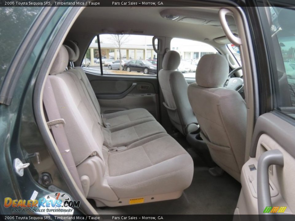 Rear Seat of 2006 Toyota Sequoia SR5 Photo #9