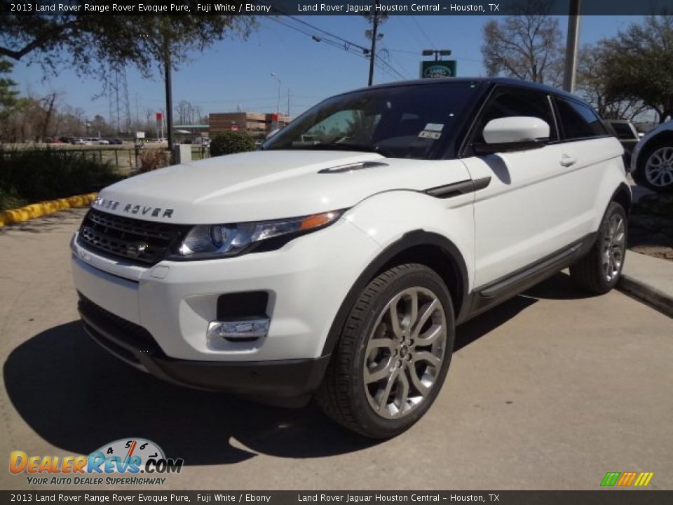 Front 3/4 View of 2013 Land Rover Range Rover Evoque Pure Photo #5