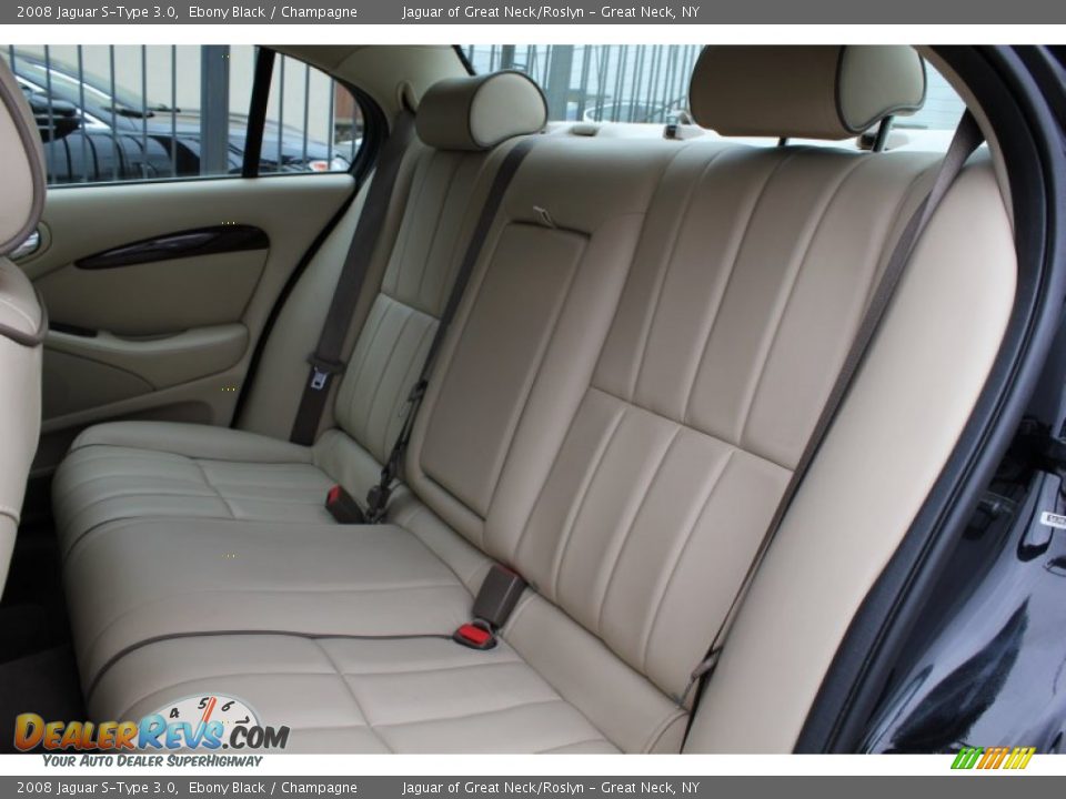 Rear Seat of 2008 Jaguar S-Type 3.0 Photo #17