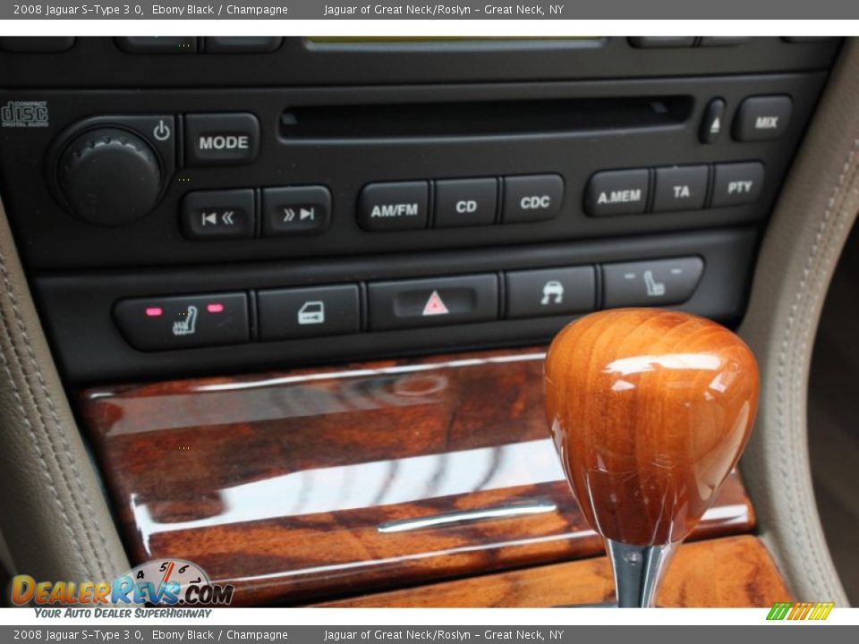Controls of 2008 Jaguar S-Type 3.0 Photo #24