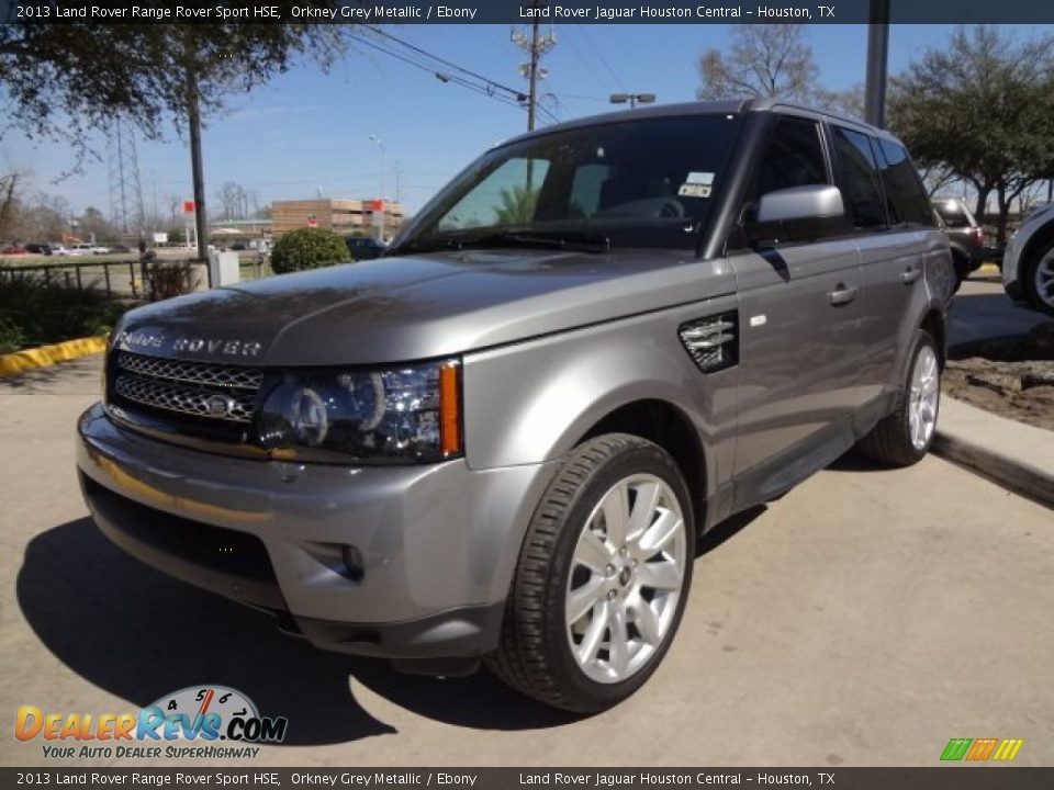 Front 3/4 View of 2013 Land Rover Range Rover Sport HSE Photo #5
