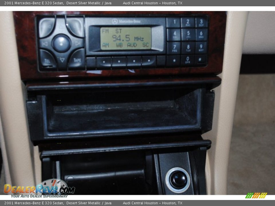 2001 Mercedes-Benz E 320 Sedan Desert Silver Metallic / Java Photo #20