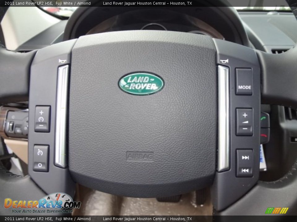 2011 Land Rover LR2 HSE Fuji White / Almond Photo #27