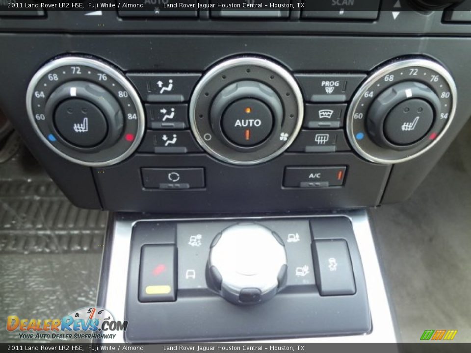 2011 Land Rover LR2 HSE Fuji White / Almond Photo #32