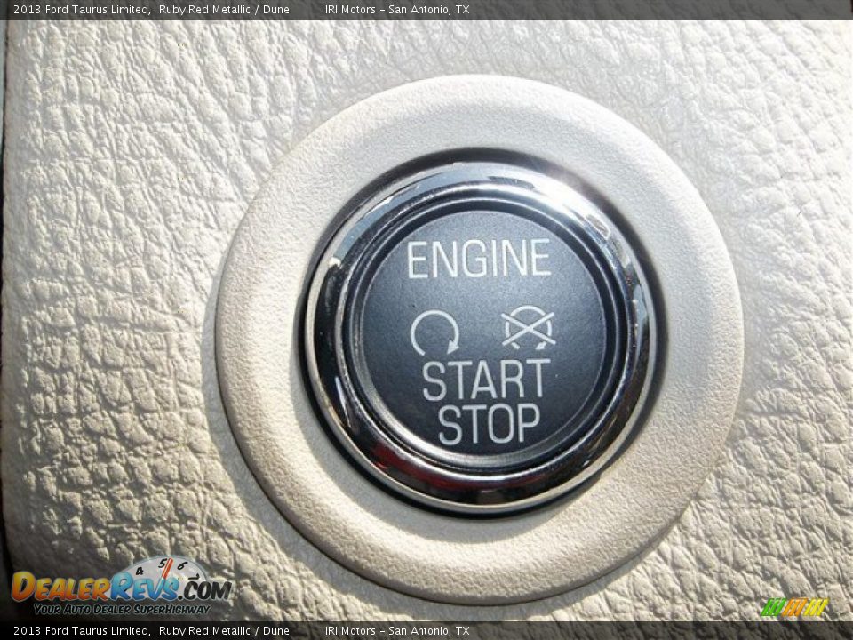 Controls of 2013 Ford Taurus Limited Photo #26