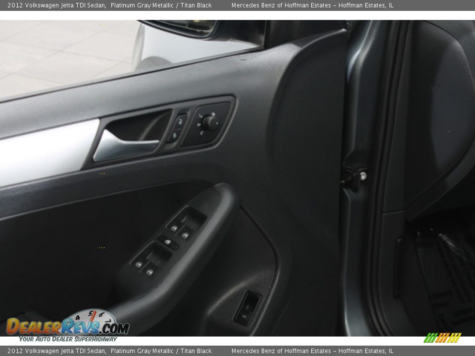 2012 Volkswagen Jetta TDI Sedan Platinum Gray Metallic / Titan Black Photo #17