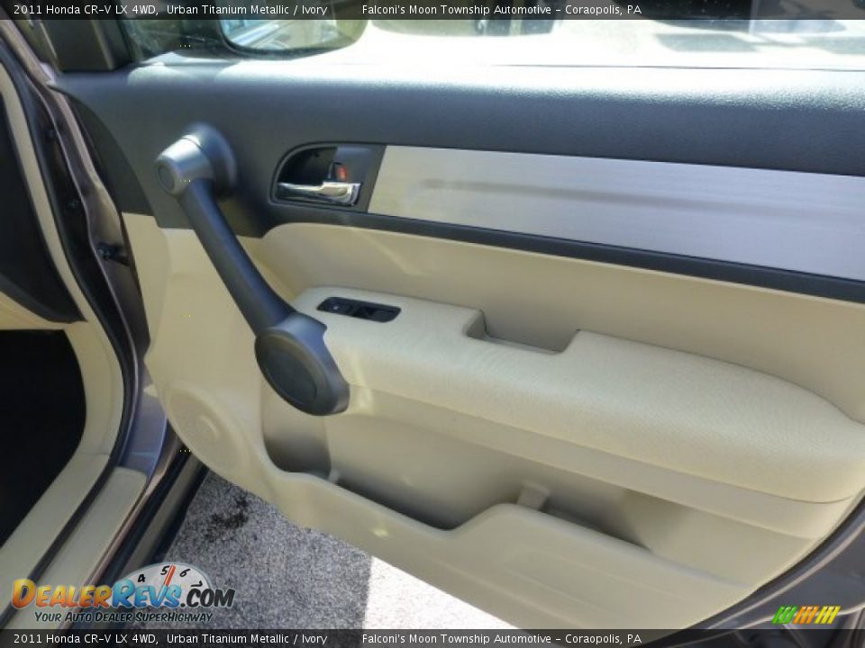 2011 Honda CR-V LX 4WD Urban Titanium Metallic / Ivory Photo #12