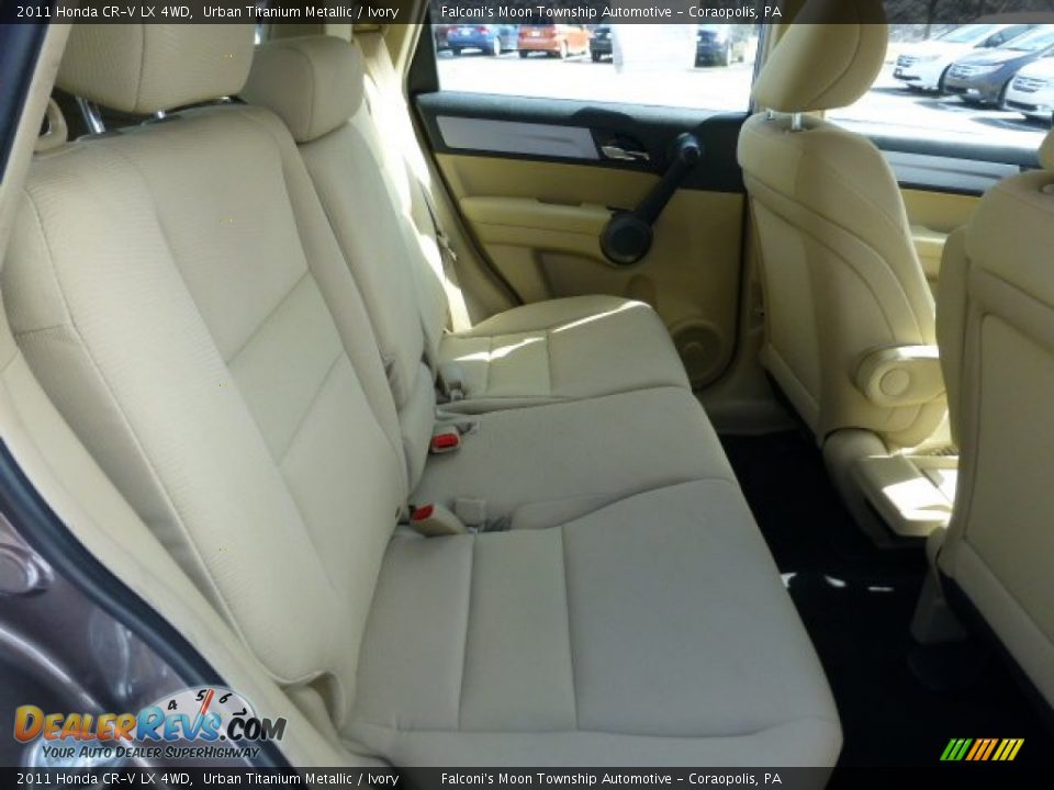 2011 Honda CR-V LX 4WD Urban Titanium Metallic / Ivory Photo #13