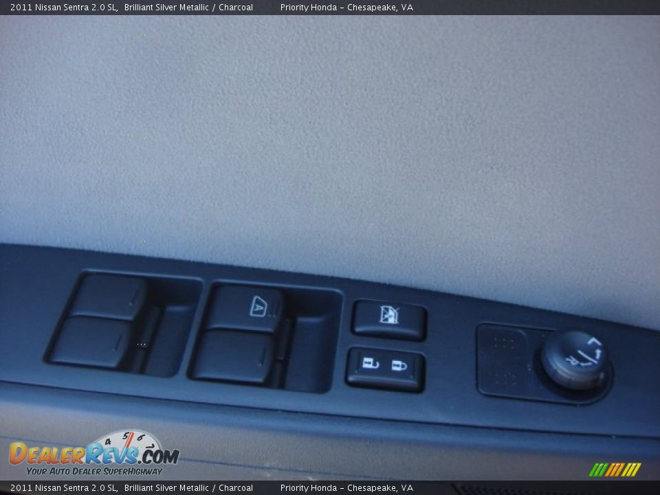 2011 Nissan Sentra 2.0 SL Brilliant Silver Metallic / Charcoal Photo #15