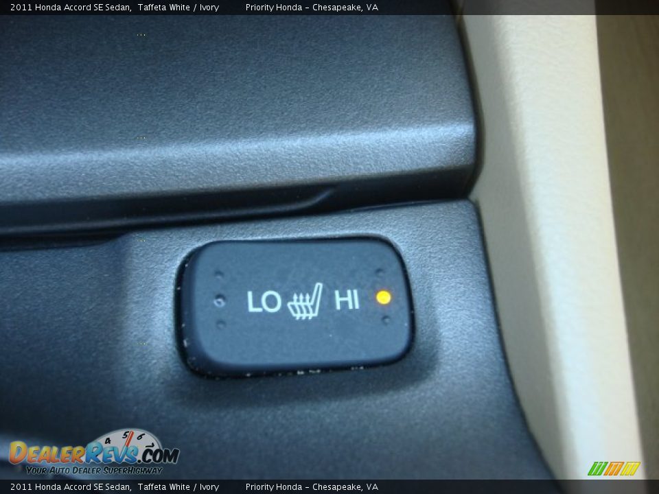 2011 Honda Accord SE Sedan Taffeta White / Ivory Photo #21