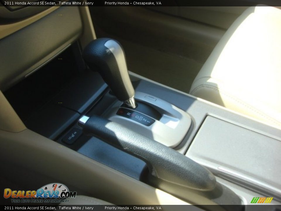 2011 Honda Accord SE Sedan Taffeta White / Ivory Photo #22