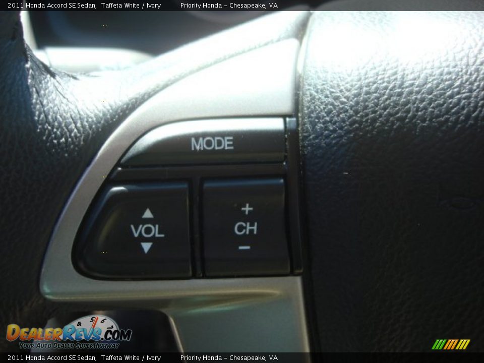 2011 Honda Accord SE Sedan Taffeta White / Ivory Photo #24
