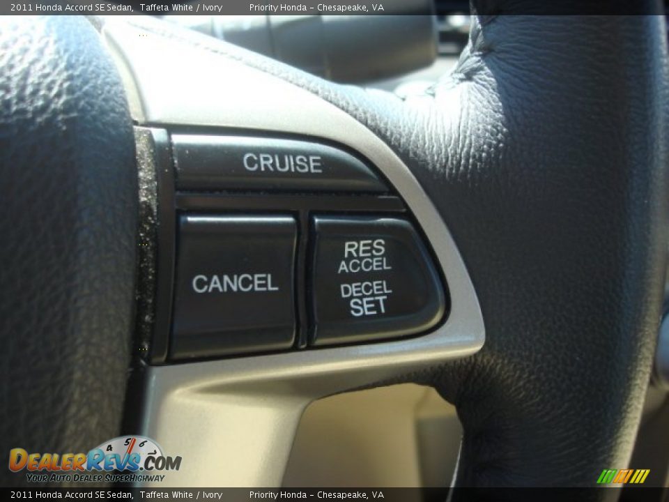 2011 Honda Accord SE Sedan Taffeta White / Ivory Photo #25