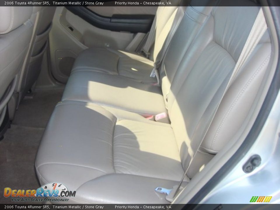 2006 Toyota 4Runner SR5 Titanium Metallic / Stone Gray Photo #10