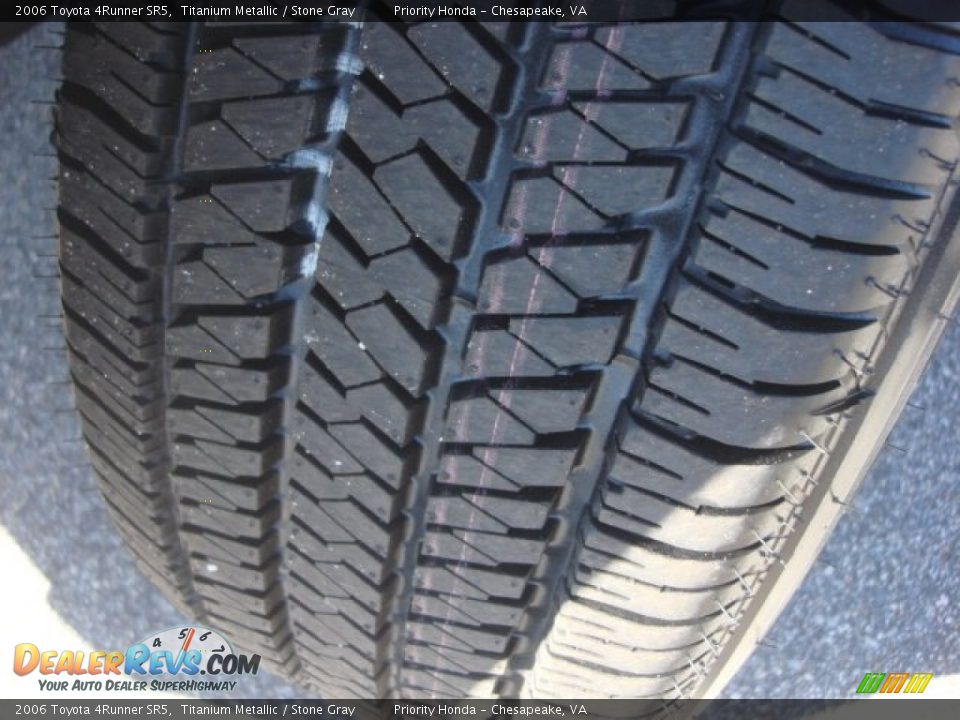 2006 Toyota 4Runner SR5 Titanium Metallic / Stone Gray Photo #26