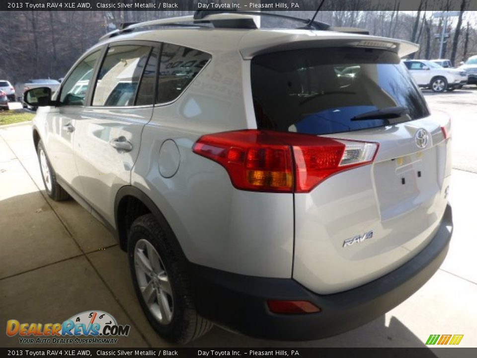 2013 Toyota RAV4 XLE AWD Classic Silver Metallic / Black Photo #4