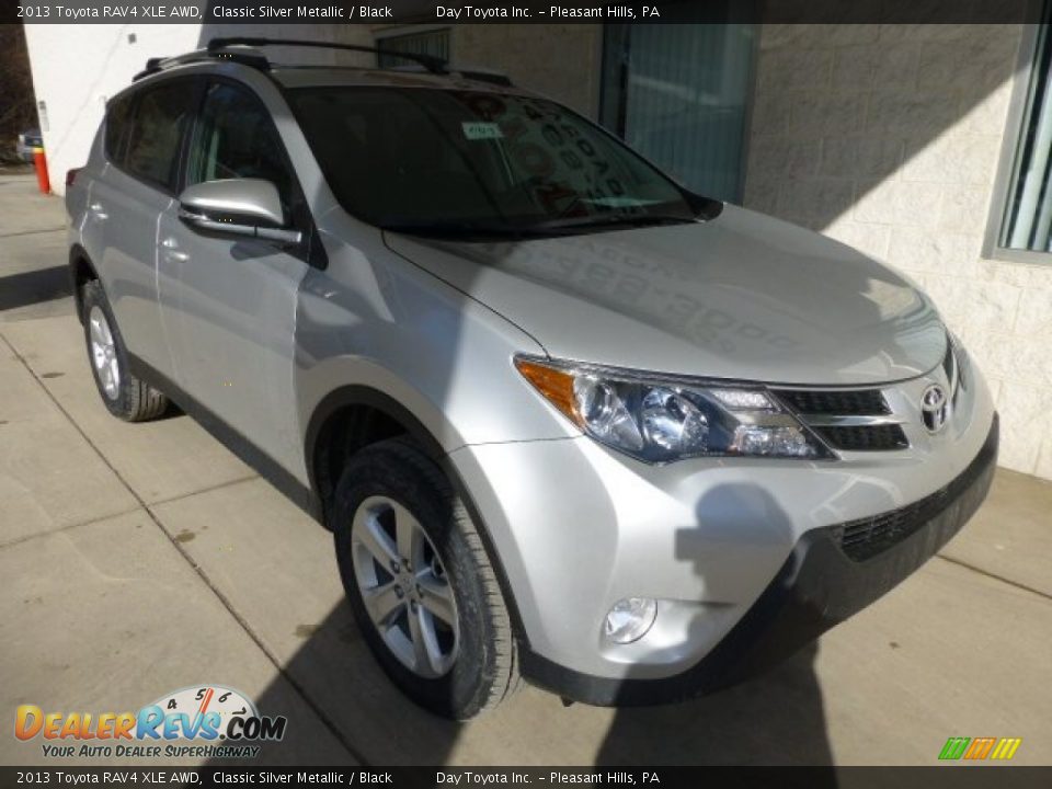 2013 Toyota RAV4 XLE AWD Classic Silver Metallic / Black Photo #7