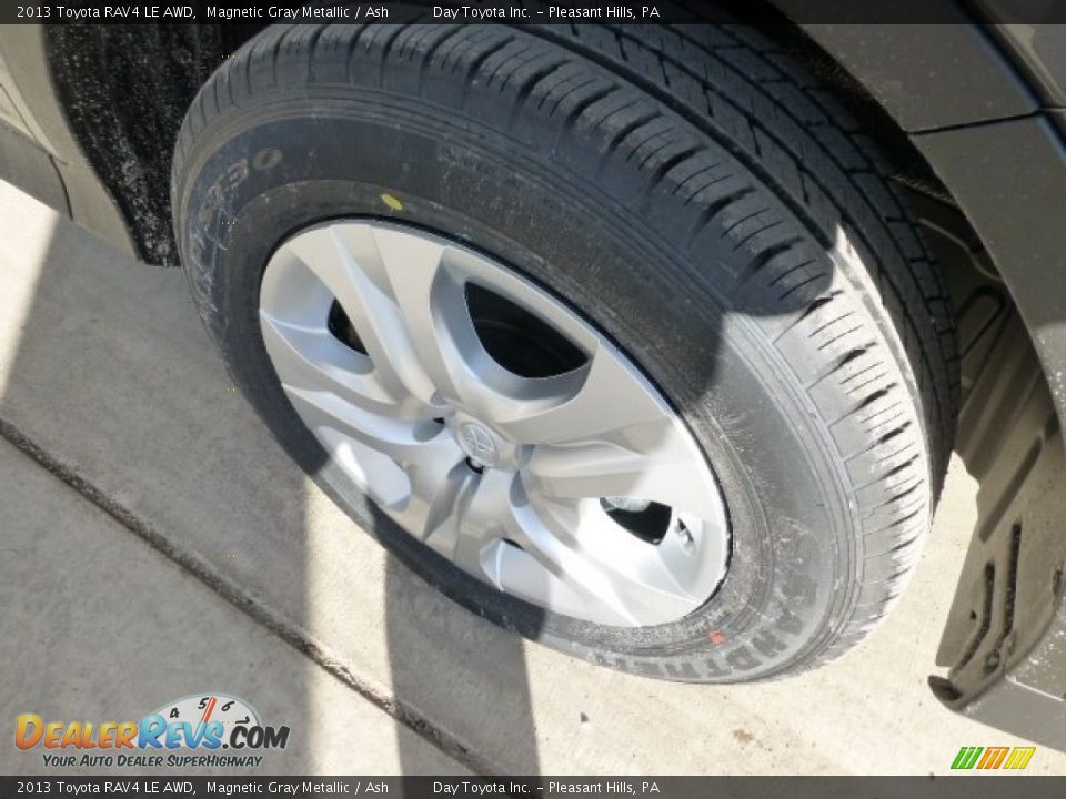 2013 Toyota RAV4 LE AWD Magnetic Gray Metallic / Ash Photo #8