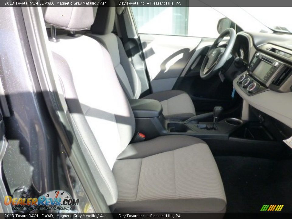 2013 Toyota RAV4 LE AWD Magnetic Gray Metallic / Ash Photo #9