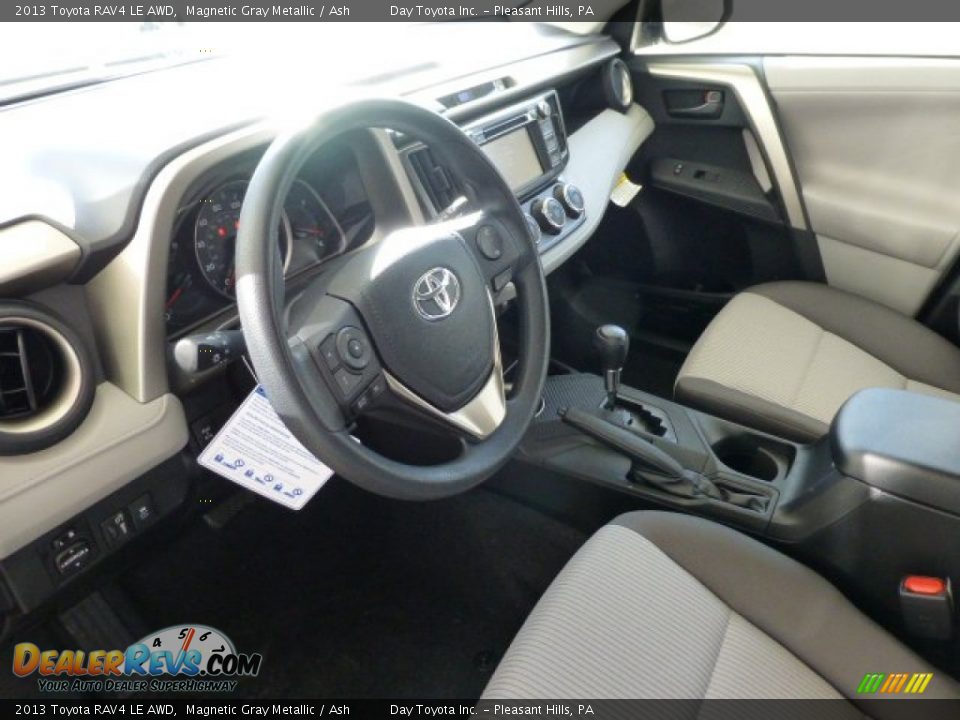 2013 Toyota RAV4 LE AWD Magnetic Gray Metallic / Ash Photo #17